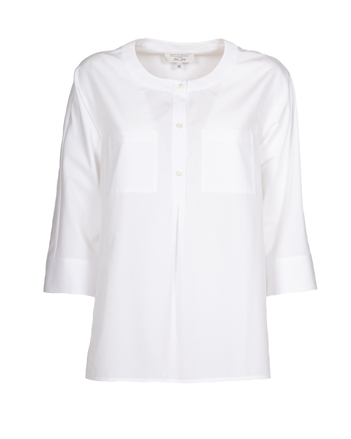 shop ANTONELLI Saldi Camicia: Antonelli camicia Brunico in cotone.
Collo rotondo.
Bottoni.
Maniche a 3/4.
Tasche sul petto.
Vestibilità regolare.
Composizione: 100% Cotone.
Fabbricato in Italia.. BRUNICO G2484S 120E-020 number 4648340